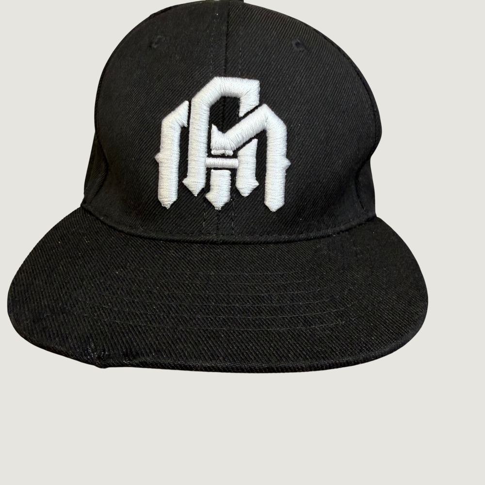 Into The AM Mens Black Snapback Hat Embroidered Logo Flat Brim Cap Adjustable